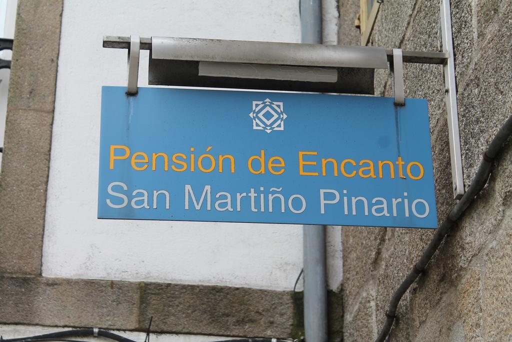 Pension Con Encanto San Martino Pinario ซานติอาโก เด กอมโปสเตลา ภายนอก รูปภาพ